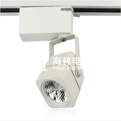 1483769920145699.jpg 軌道燈.jpg